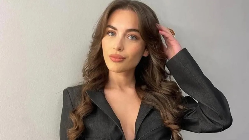 Çağla Şimşek Uzak Şehir Dizisine Devam Edecek Mi?