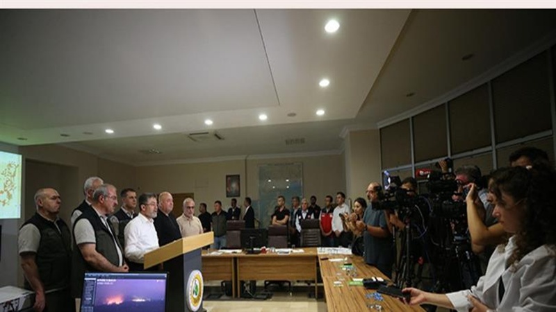 Çanakkale’de Yangın: Merkezde Kontrol Sağlandı, Bayramiç’te Alevler Sürüyor