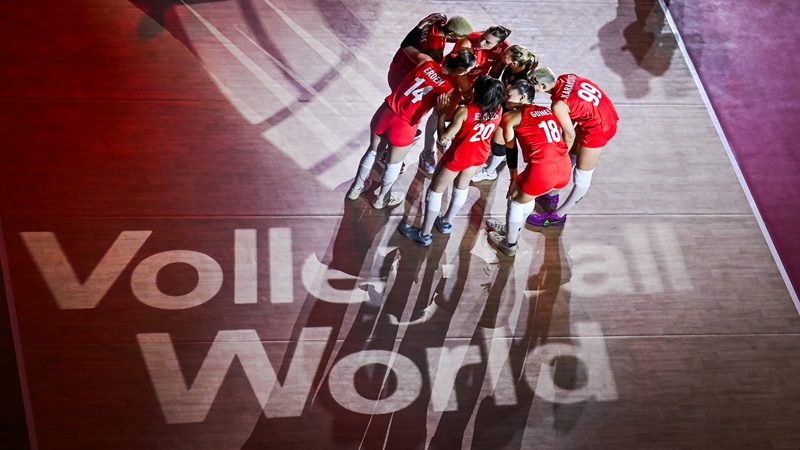 A Milli Kadın Voleybol Takımı Çeyrek Final Vizesi İçin Sahada
