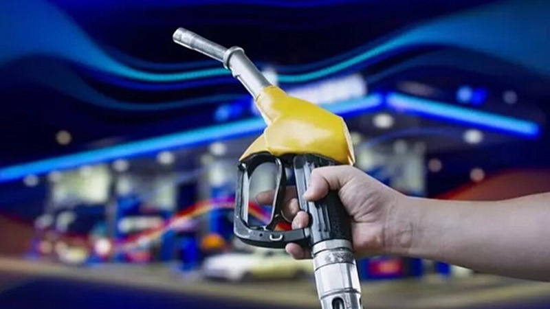 Motorin ve Benzine Gece Yarısı İndirimi Geliyor: Akaryakıt Fiyatları Düşüyor