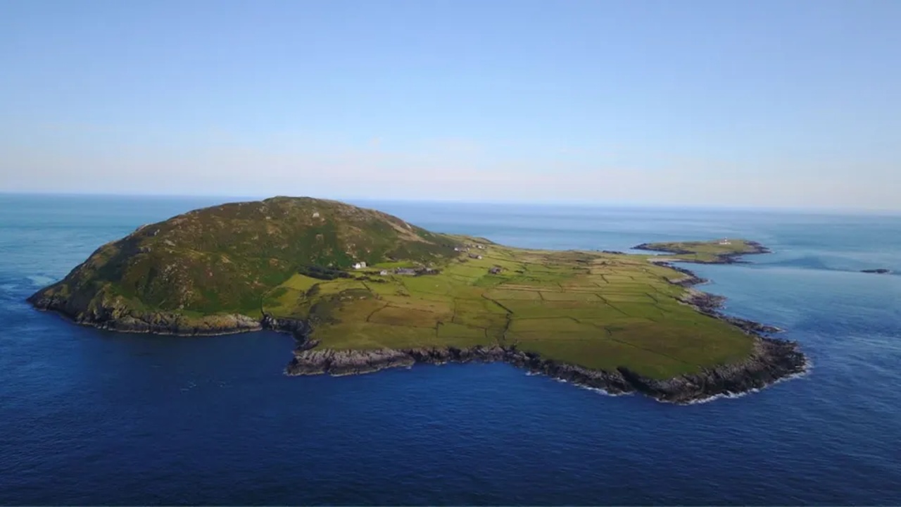 Sadece 3 Kişinin Yaşadığı Adada Çalışacak Yeni Sakinler Aranıyor