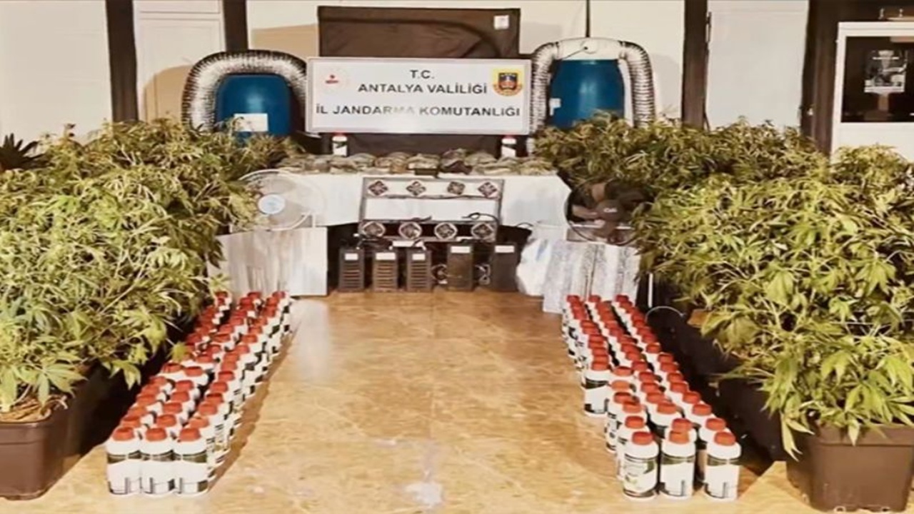 23 İlde 6 Milyon Uyuşturucu Hap Ele Geçirildi