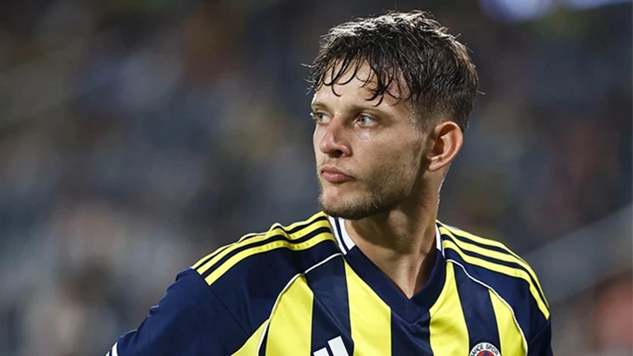 Fenerbahçe’de Szymanski Alanyaspor Maçı Kamp Kadrosunda Yer Almadı