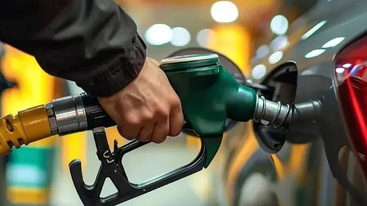 Küresel Petrol Gerilerken Türkiye’de Benzin Fiyatları Yükseldi