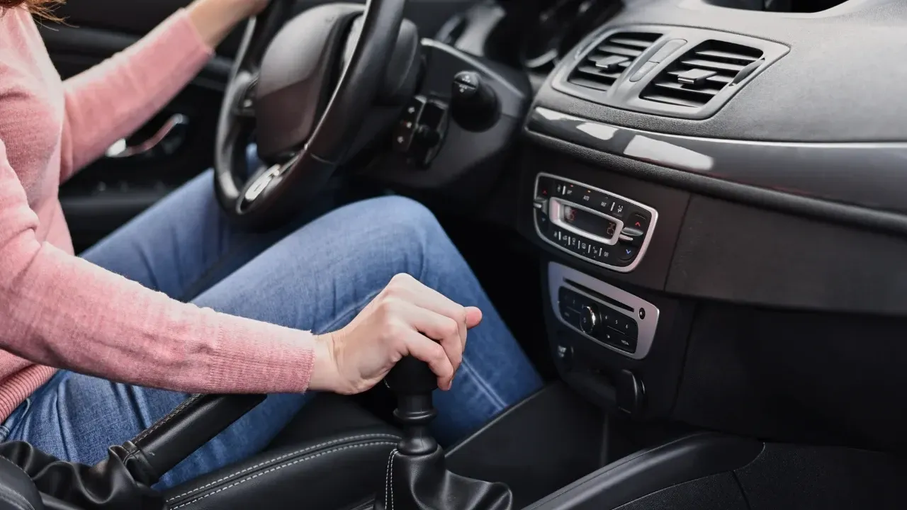 Otomobillerde Manuel Vites Dönemi Sona Eriyor: 8 Marka Veda Etti!